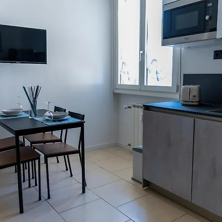 Apartment Modern Cosy Near Center *